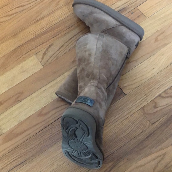 💯 Ugg boots - Picture 3 of 6